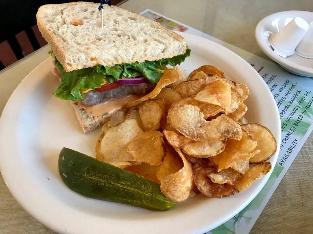 Apple Barrel Country Store | restaurant | 115 NY-30A, Schoharie, NY 12157, USA | 5182957179 OR +1 518-295-7179