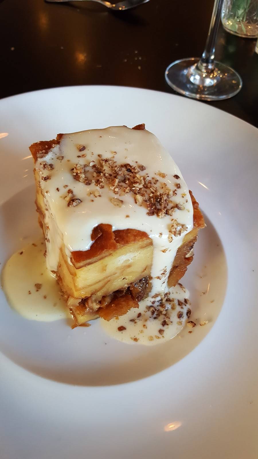 Market Table Bistro | restaurant | 13 E Broad Way, Lovettsville, VA 20180, USA | 5408223008 OR +1 540-822-3008