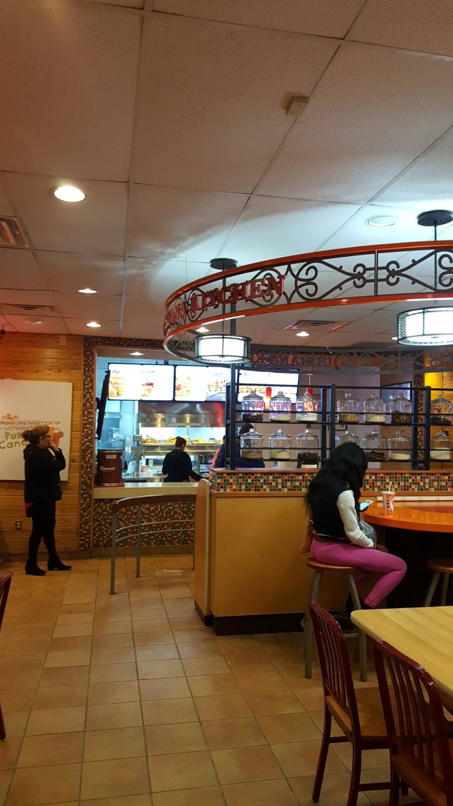 Popeyes Louisiana Kitchen | restaurant | 8035 Forest Ln, Dallas, TX 75243, USA | 9722354160 OR +1 972-235-4160