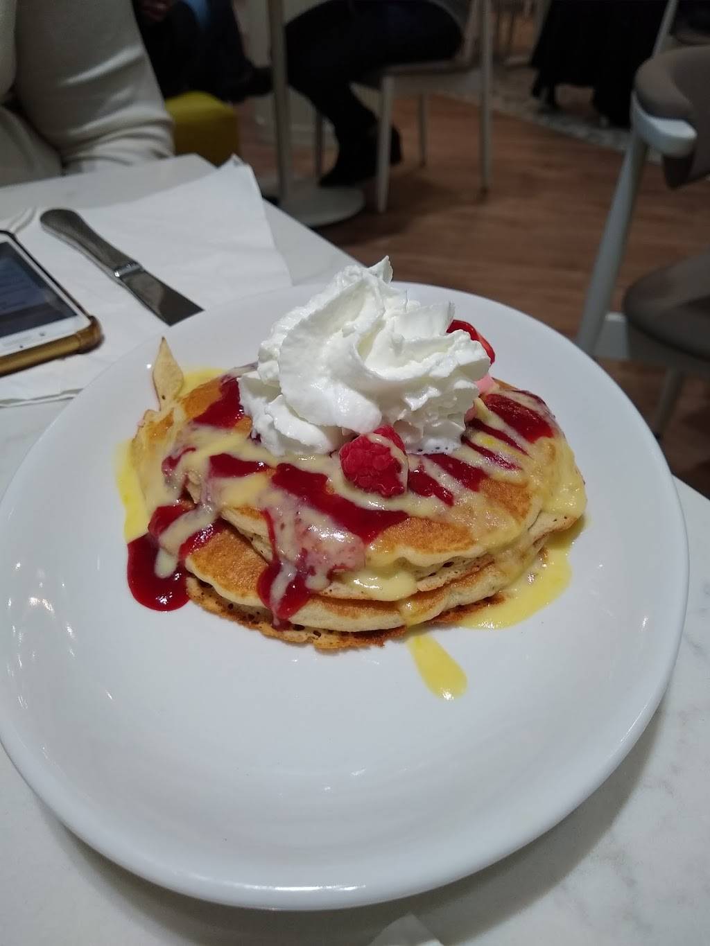 Honey Berry Pancakes and Cafe | restaurant | 203 Yorktown Shopping Center, Lombard, IL 60148, USA | 6304240333 OR +1 630-424-0333