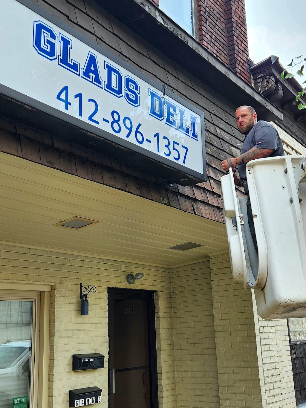 GLADS Deli | restaurant | 614 Monongahela Ave, Glassport, PA 15045, USA | 4128961357 OR +1 412-896-1357