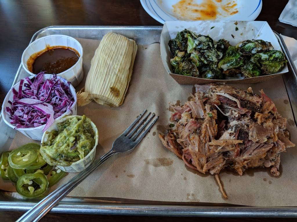 Smokin Qs BBQ and Beer House | restaurant | 718 Som Center Rd, Mayfield, OH 44143, USA | 4406460429 OR +1 440-646-0429