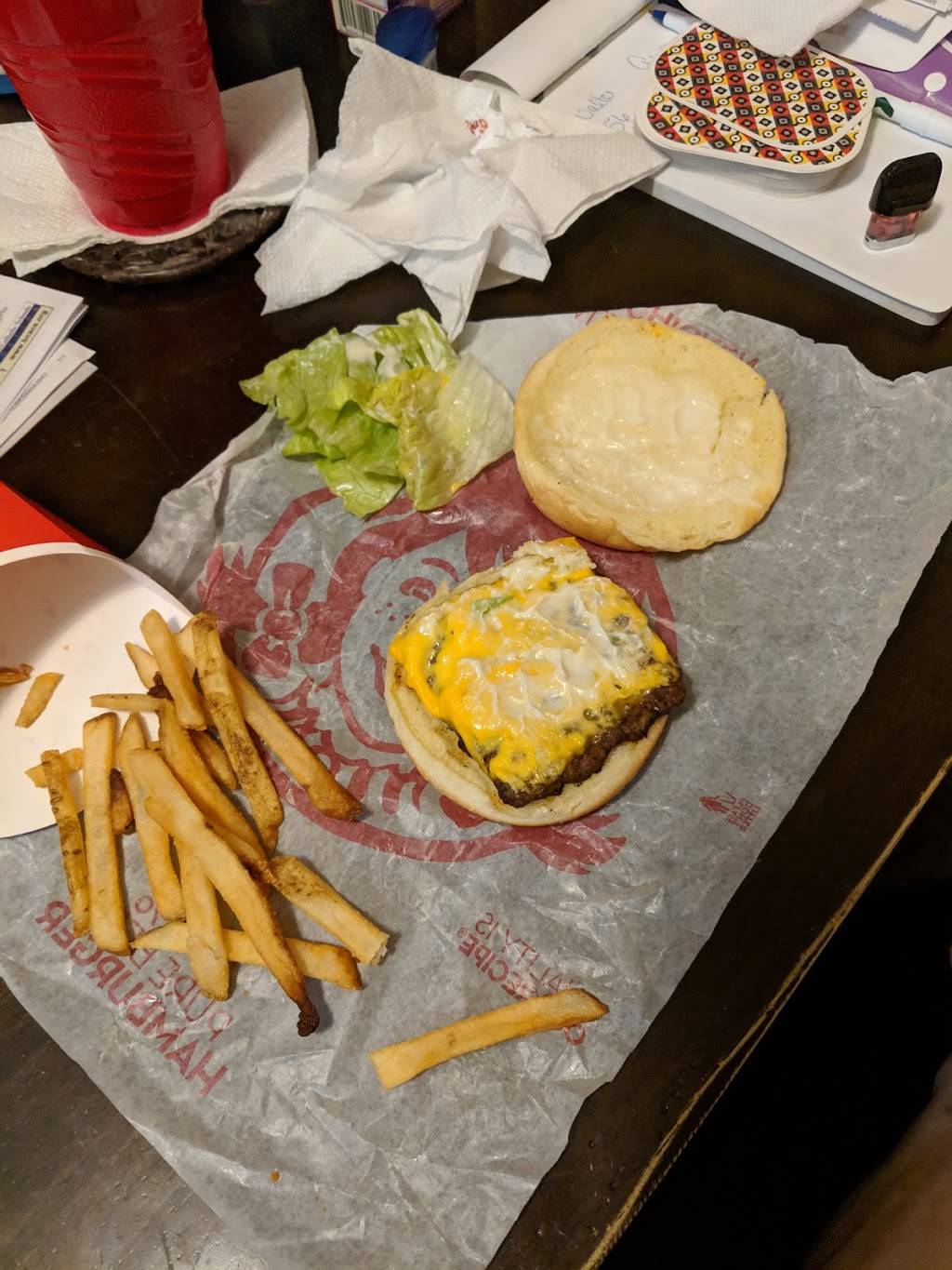 Wendys | restaurant | 929 W Columbia Ave, Battle Creek, MI 49015, USA | 2699644912 OR +1 269-964-4912