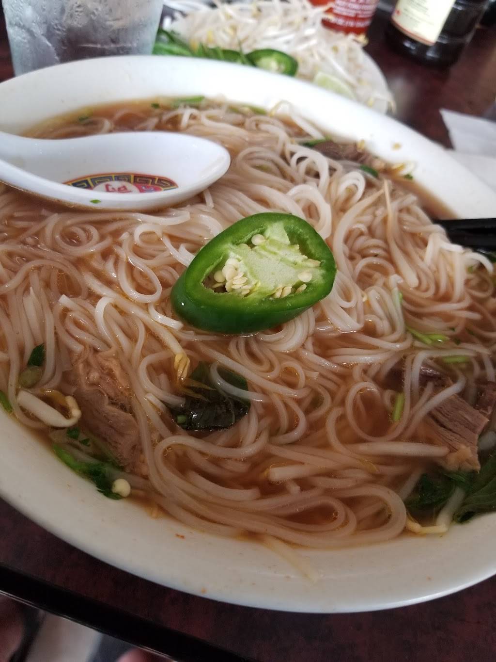 Pho Truc Vietnamese Noodle House | restaurant | 13626 Veterans Memorial Dr # D, Houston, TX 77014, USA | 2818956077 OR +1 281-895-6077