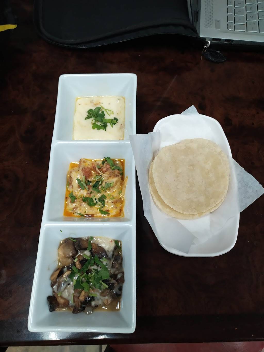 PANCHITOS RESTAURANT | restaurant | 6072 Etiwanda Ave, Mira Loma, CA 91752, USA | 9513320660 OR +1 951-332-0660