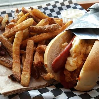 Pomme frite Burger Gourmet | restaurant | 19 Rue Blainville O, Sainte-Thérèse, QC J7E 1X1, Canada | 4509518519 OR +1 450-951-8519