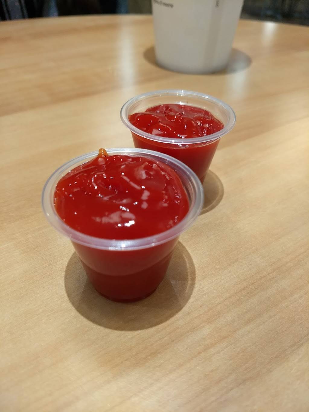 Wendys | restaurant | 11007 Reed Hartman Hwy, Cincinnati, OH 45242, USA | 5132530768 OR +1 513-253-0768