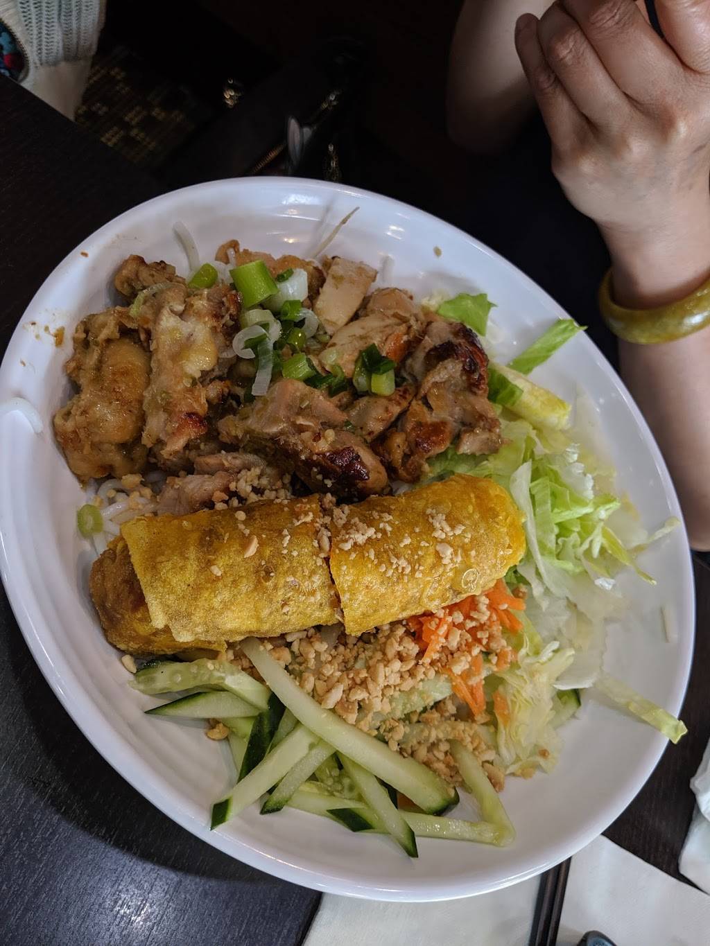 Super Pho | restaurant | 1070 Major Mackenzie Dr E H5, Richmond Hill, ON L4S 1P3, Canada | 9052372288 OR +1 905-237-2288