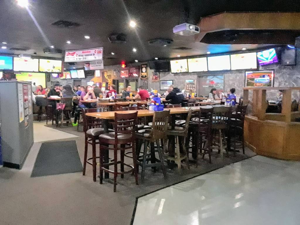 Erie Street Pub | meal takeaway | 2700 Erie St S, Massillon, OH 44646, USA | 3308343348 OR +1 330-834-3348