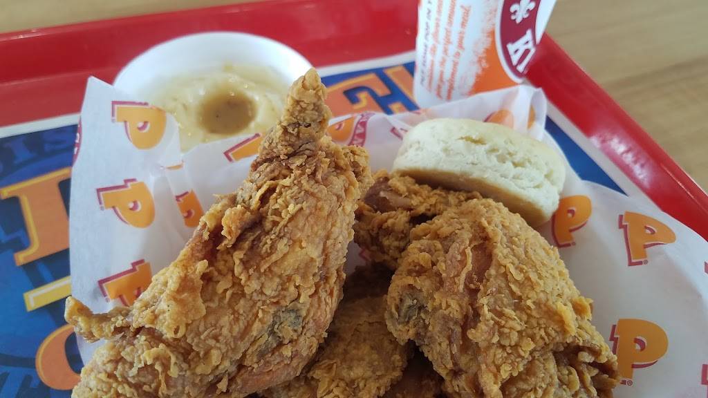 Popeyes Louisiana Kitchen | restaurant | 955 W South Blvd, Montgomery, AL 36105, USA | 3342814572 OR +1 334-281-4572