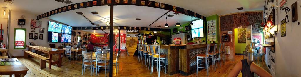 Greeks Pizza | restaurant | 700-716 E 49th St, Indianapolis, IN 46205, USA | 3176003969 OR +1 317-600-3969