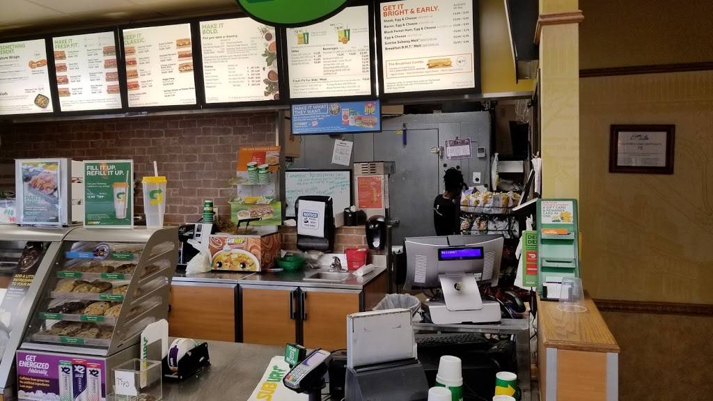 Subway | meal takeaway | 3250 23rd Ave, Evans, CO 80620, USA | 9703305388 OR +1 970-330-5388