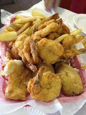 Captain Joey Pattis Seafood & Saloon | restaurant | 1124 W Garden St, Pensacola, FL 32502, USA | 8504343193 OR +1 850-434-3193