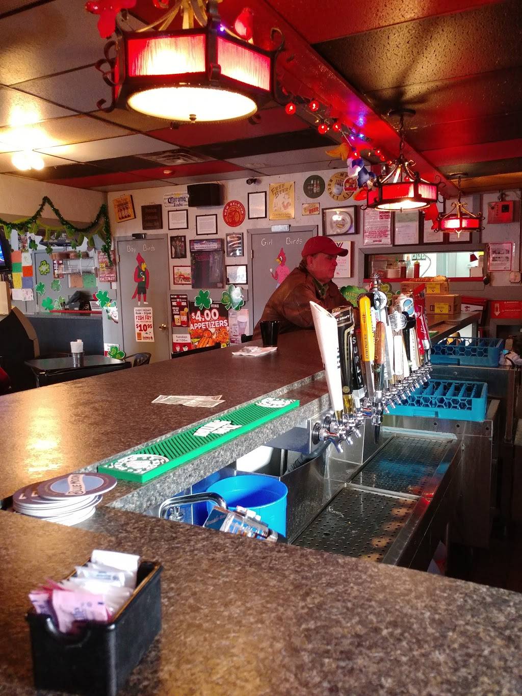 Cardinal Restaurant and Bar | restaurant | 2920 E 38th St, Minneapolis, MN 55406, USA | 6127245837 OR +1 612-724-5837