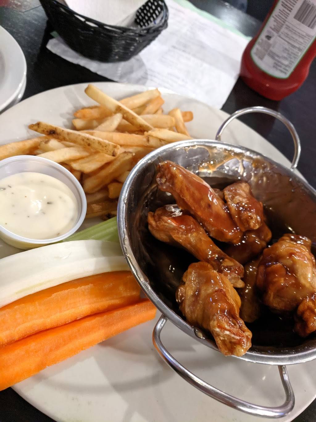 The Hive Esports | restaurant | 49 St Clair Ave W, Toronto, ON M4V 1L3, Canada | 6473486344 OR +1 647-348-6344