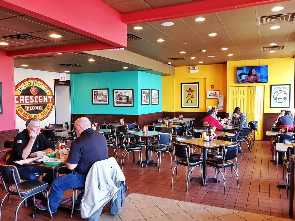 Mean Wiener | restaurant | 532 Sheridan Rd, Highwood, IL 60040, USA | 8472661411 OR +1 847-266-1411