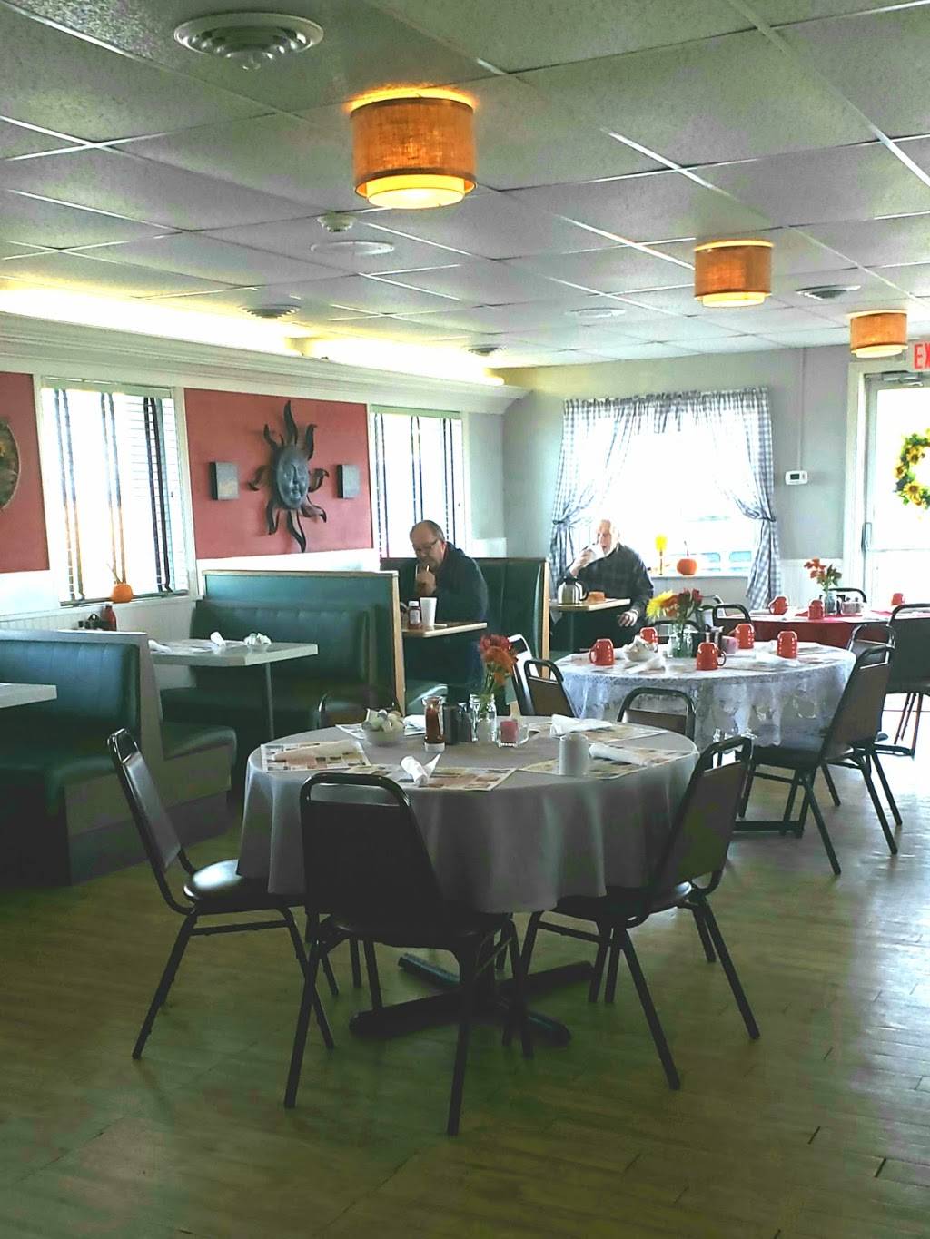 Melissas Country Grill | restaurant | 1426 Lancaster Pike, Quarryville, PA 17566, USA | 7179550801 OR +1 717-955-0801