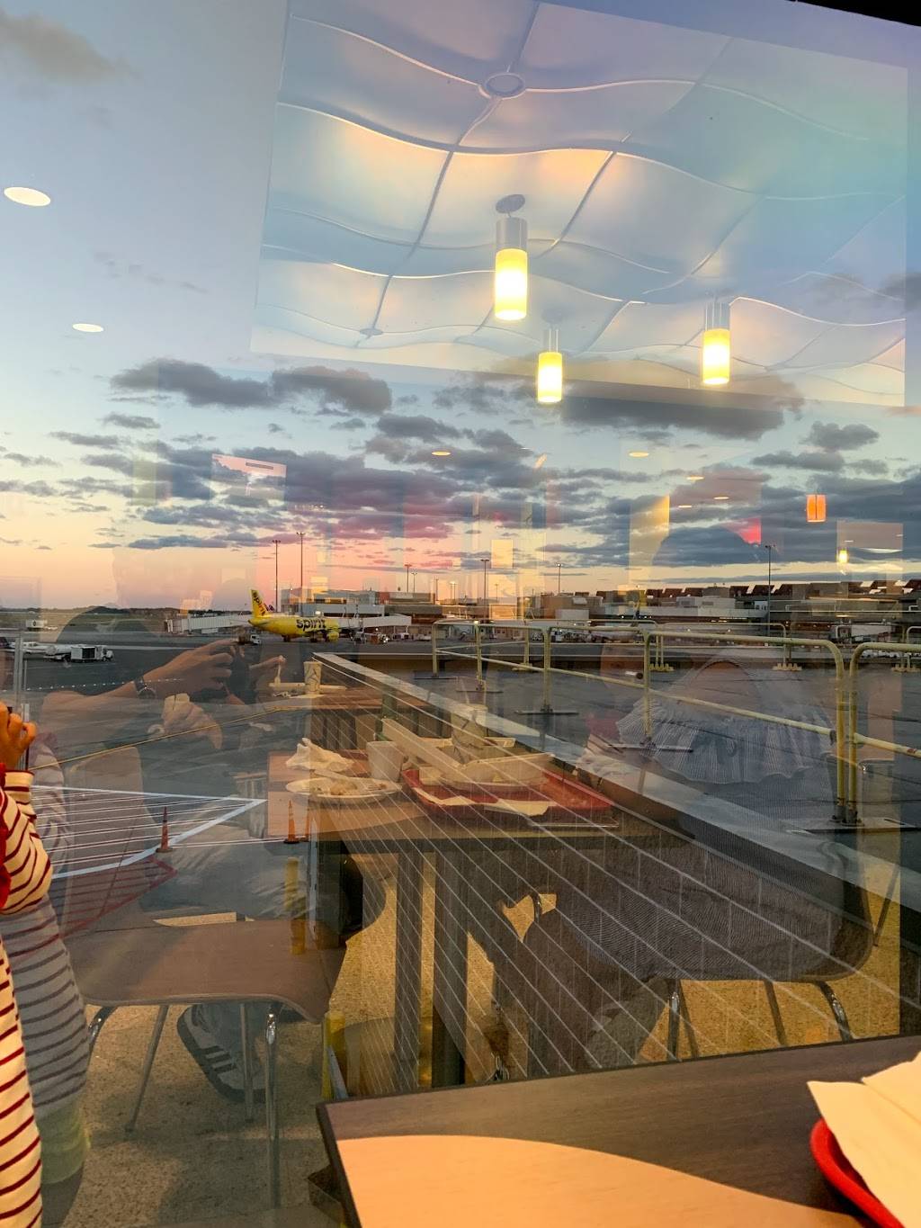 RYO Asian Fusion | restaurant | 1 Harborside Dr, Boston, MA 02128, USA | 6175675424 OR +1 617-567-5424