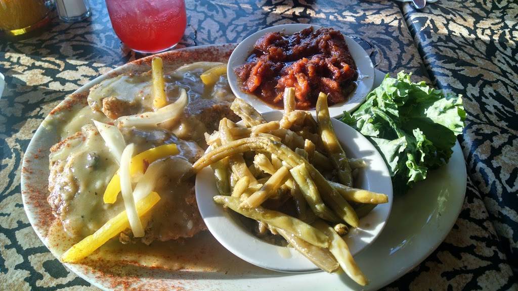 Carolina Kitchen | restaurant | 15812 Crain Hwy, Brandywine, MD 20613, USA | 3017827040 OR +1 301-782-7040