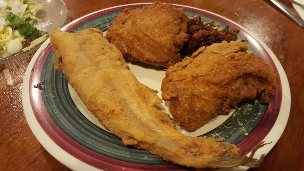 Verda Maes | restaurant | 223 N Pearl St, Waverly, IL 62692, USA | 2174353408 OR +1 217-435-3408