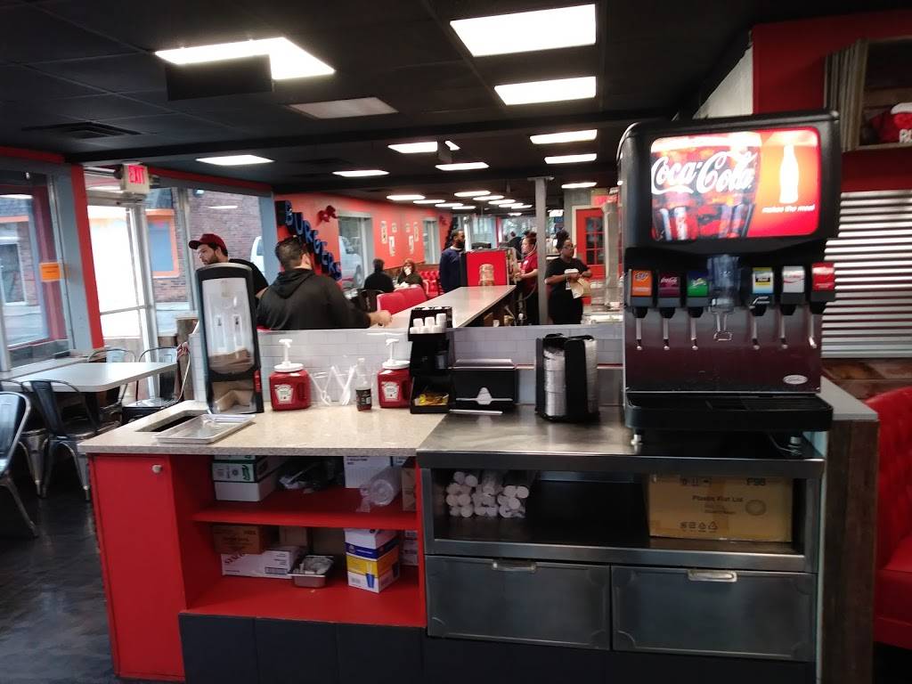 Spagburger | restaurant | 17275 E 9 Mile Rd, Eastpointe, MI 48021, USA | 5868722601 OR +1 586-872-2601