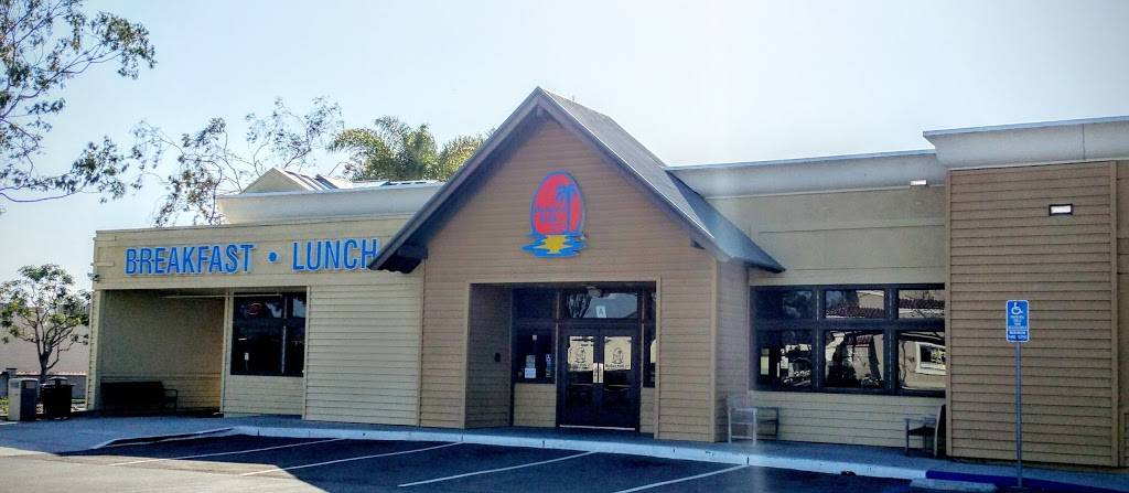 The Broken Yolk Cafe | restaurant | 2434 Vista Way, Oceanside, CA 92054, USA | 7609679655 OR +1 760-967-9655