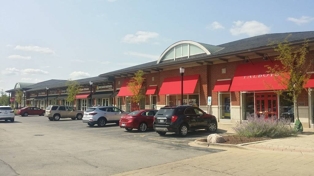 Orland Park Crossing | shopping mall | 14225 95th Ave, Orland Park, IL 60462, USA | 7089236312 OR +1 708-923-6312