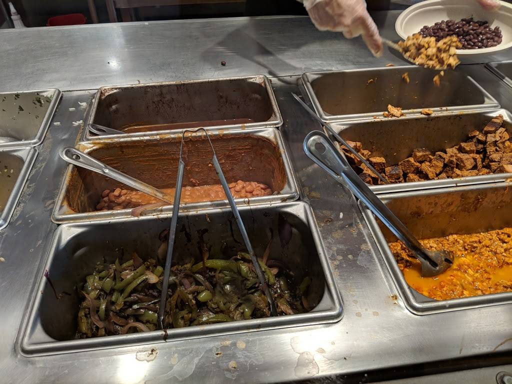 Chipotle Mexican Grill | restaurant | 233 W Lake St, Chicago, IL 60606, USA | 3122636230 OR +1 312-263-6230