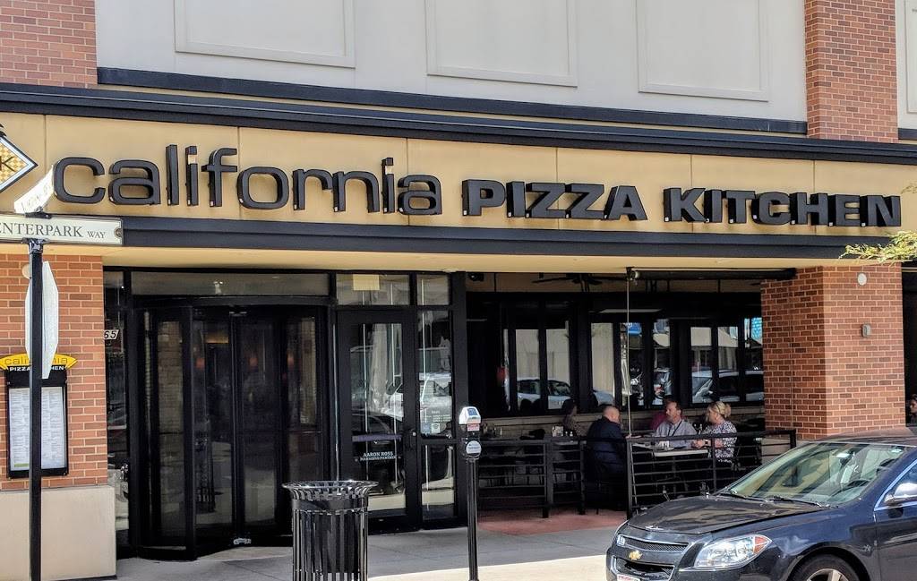California Pizza Kitchen at Bayshore Town Center | restaurant | Bayshore Town Center, 5665 N Centerpark Way Unit N-141, Glendale, WI 53209, USA | 4149678088 OR +1 414-967-8088