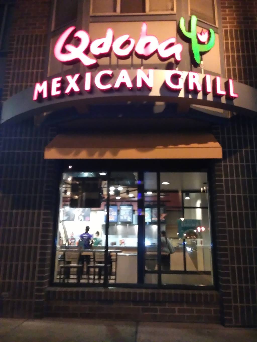 QDOBA Mexican Eats | restaurant | 803 N 16th St, Milwaukee, WI 53233, USA | 4144310099 OR +1 414-431-0099