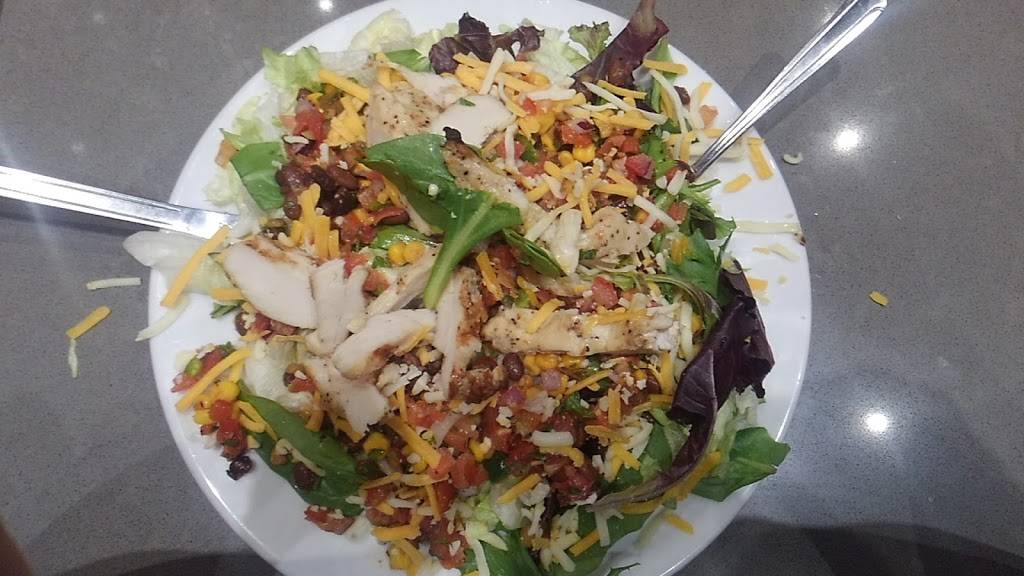 Chilis | meal takeaway | 8008 Cedar Springs Road, Dallas, TX 75235, USA | 2143532722 OR +1 214-353-2722