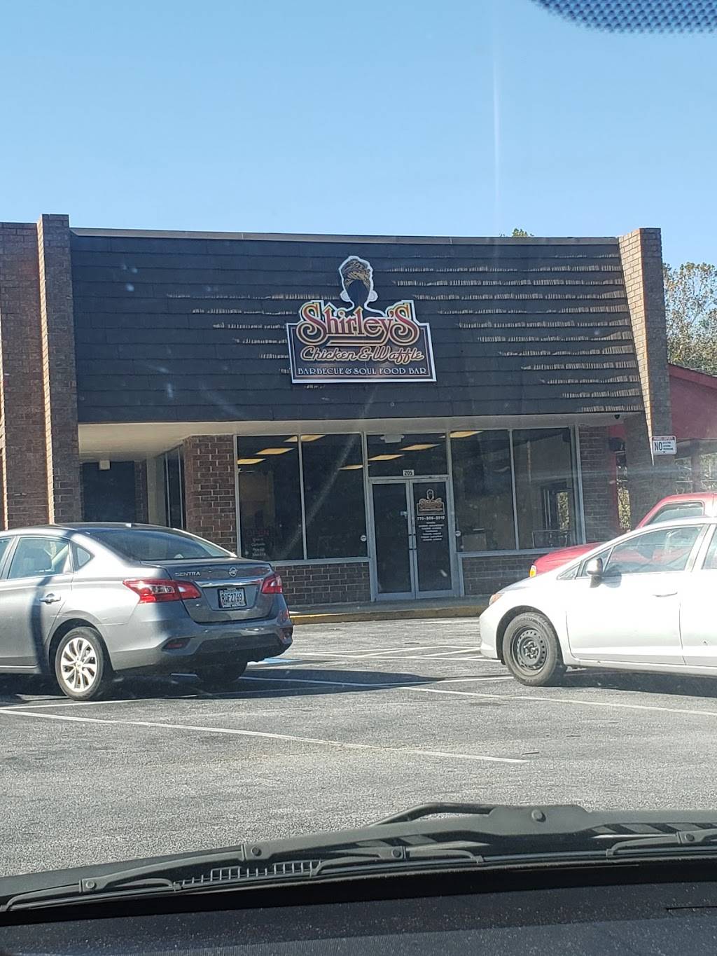 Shirleys Chicken & Waffle | restaurant | 5627 N Henry Blvd, Stockbridge, GA 30281, USA | 7705062010 OR +1 770-506-2010