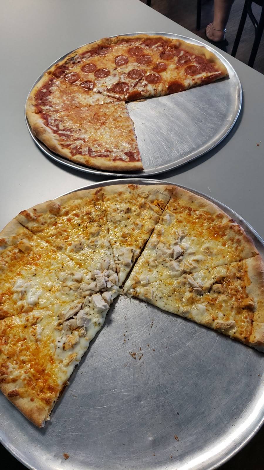 Michaelangelos Pizza & Subs | restaurant | 660 W Corbett Ave, Swansboro, NC 28584, USA | 9103261946 OR +1 910-326-1946