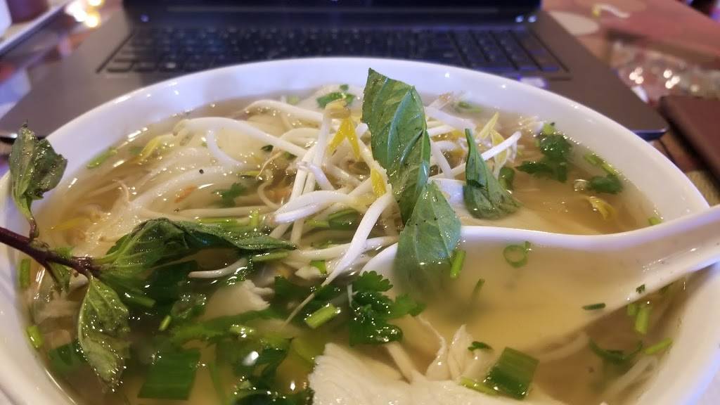 Pho Lee | restaurant | 756 E Glenn Ave, Auburn, AL 36830, USA | 3342092979 OR +1 334-209-2979