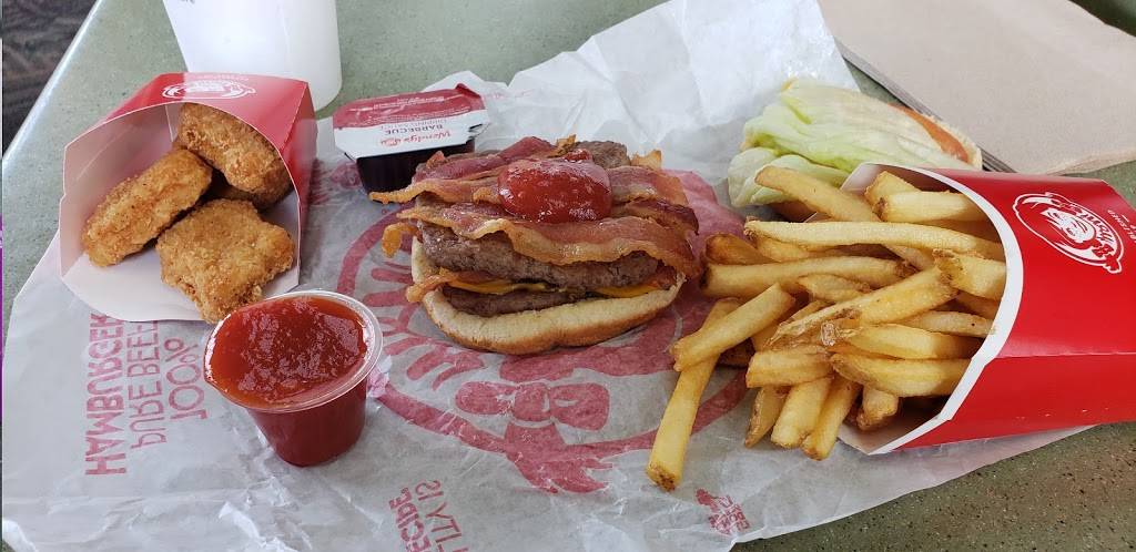 Wendys | restaurant | 1841 S San Jacinto Ave, San Jacinto, CA 92583, USA | 9516542103 OR +1 951-654-2103