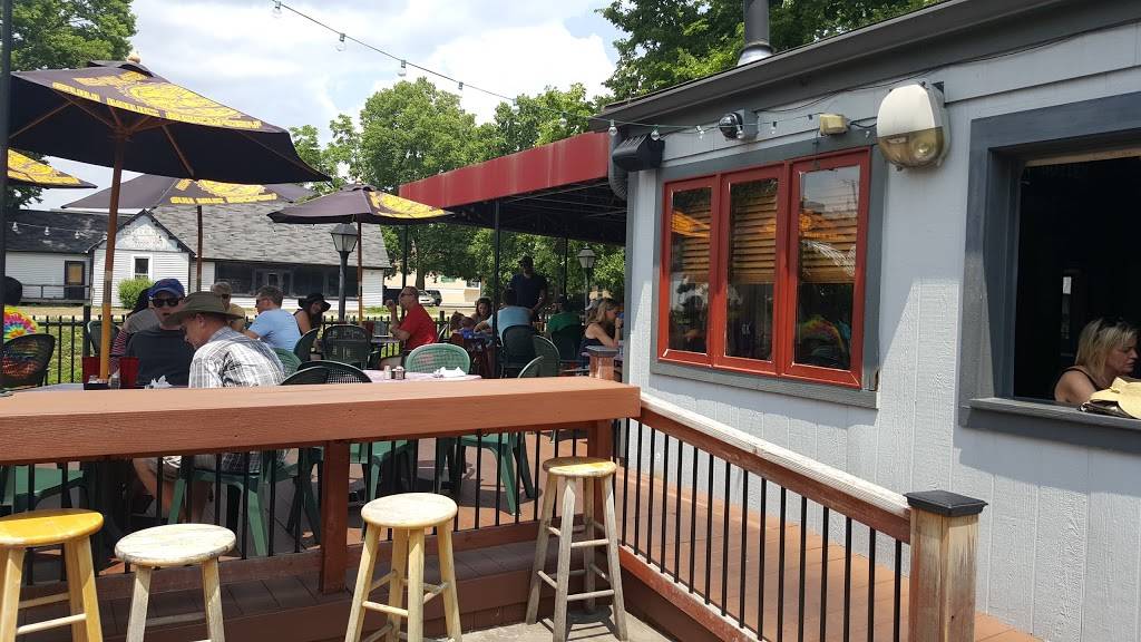 Flatwater | restaurant | 832 E Westfield Blvd, Indianapolis, IN 46220, USA | 3172575466 OR +1 317-257-5466