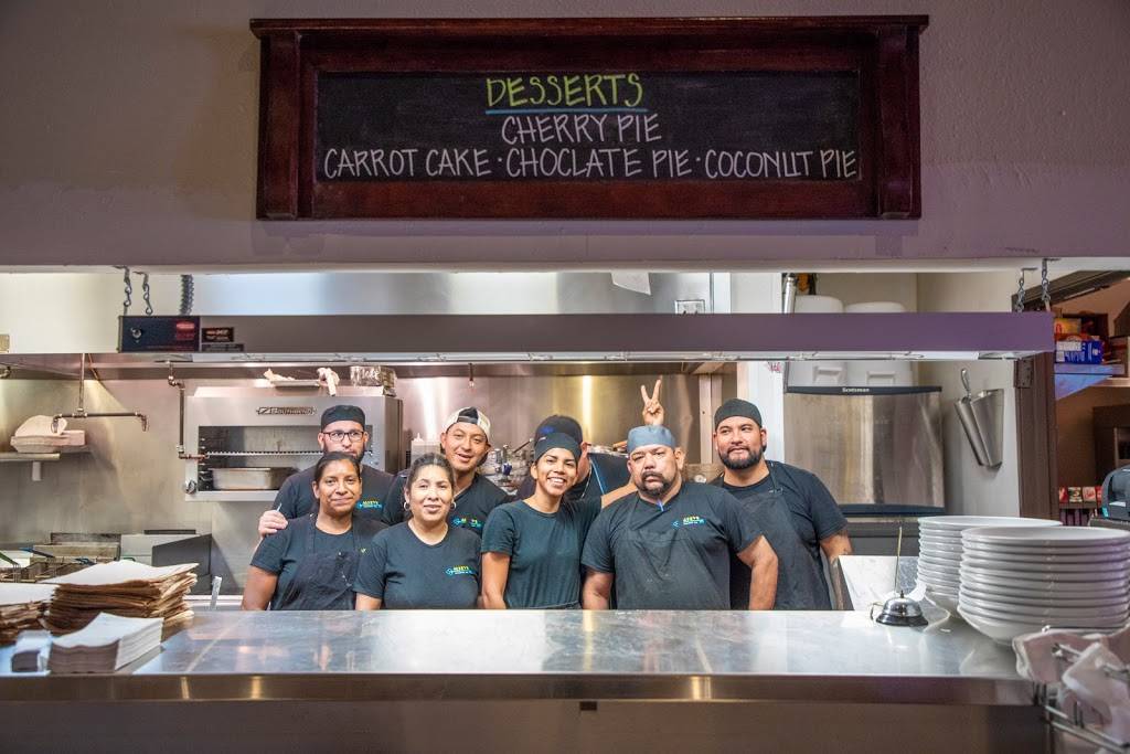 Alkeys Lounge & Eatery | restaurant | 165 W Main St, Lewisville, TX 75057, USA | 9725375522 OR +1 972-537-5522