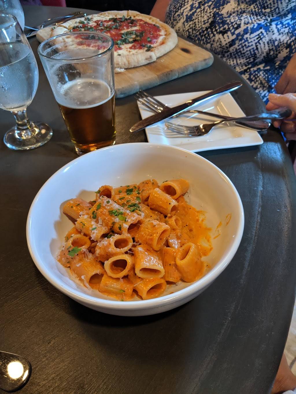 Trattoria Salve | restaurant | 905 W Main St Apt 21A, Durham, NC 27701, USA | 9842196120 OR +1 984-219-6120