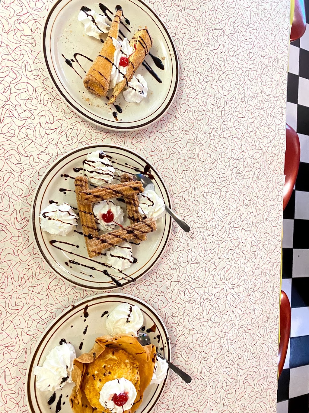 Tapatios | restaurant | 820 Castle Valley Blvd, New Castle, CO 81647, USA | 9709840711 OR +1 970-984-0711