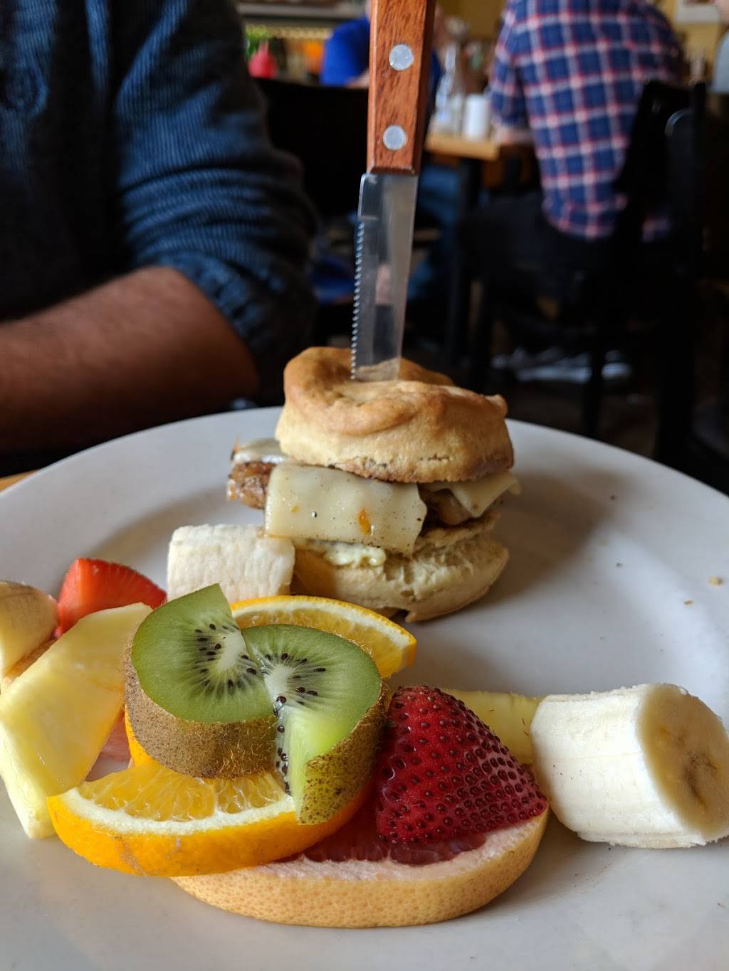 The New Deal Café | cafe | 5250 NE Halsey St, Portland, OR 97213, USA | 5035461833 OR +1 503-546-1833