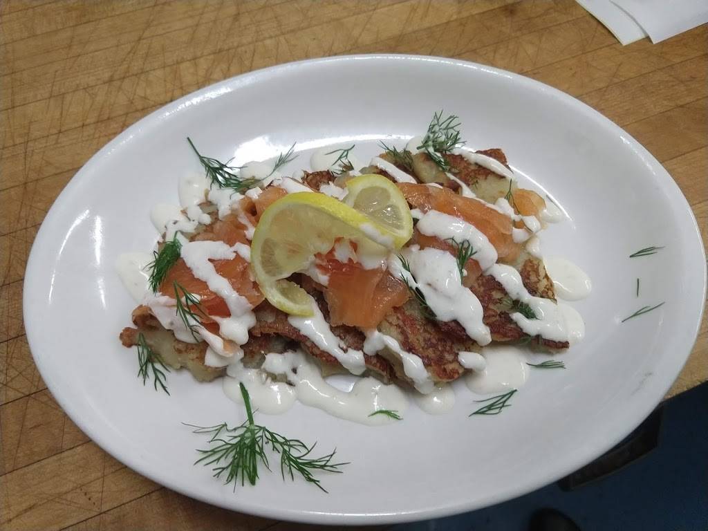 Tin Whistle Pub | restaurant | 609 E Market St, Charlottesville, VA 22902, USA | 4342028387 OR +1 434-202-8387