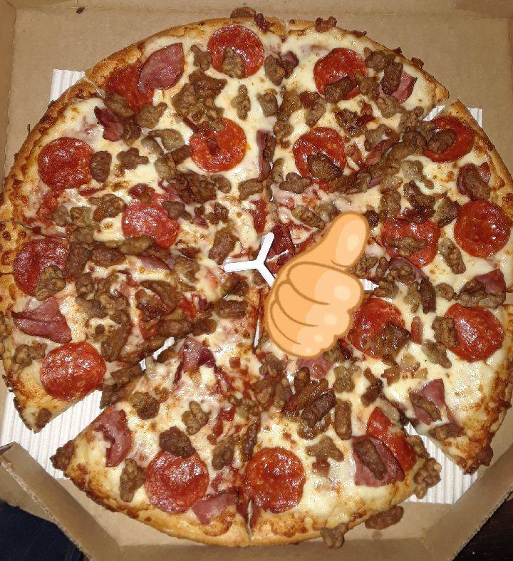 Pizza Hut | restaurant | 12501 Canyon Falls Boulevard Unit H, Willis, TX 77318, USA | 9368569596 OR +1 936-856-9596