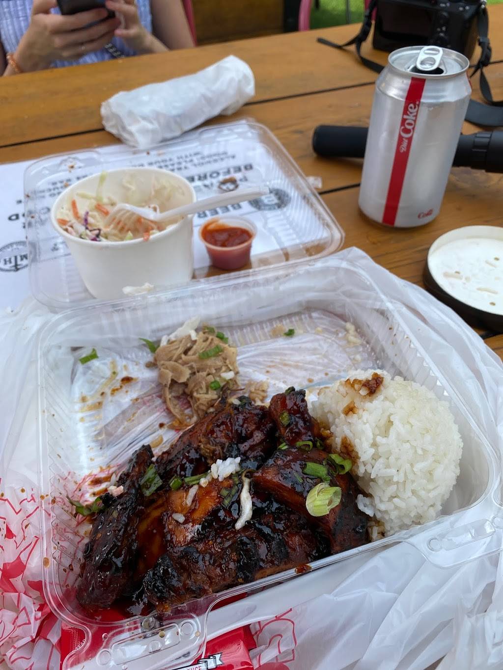 Chris Ono Grinds Island Grill - Liberty Station | restaurant | 2820 Historic Decatur Rd, San Diego, CA 92106, USA | 6195397693 OR +1 619-539-7693