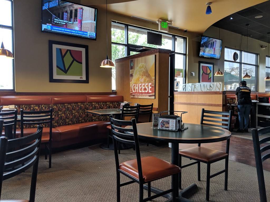 Round Table Pizza | restaurant | 3440 Marron Rd, Oceanside, CA 92056, USA | 7604345977 OR +1 760-434-5977