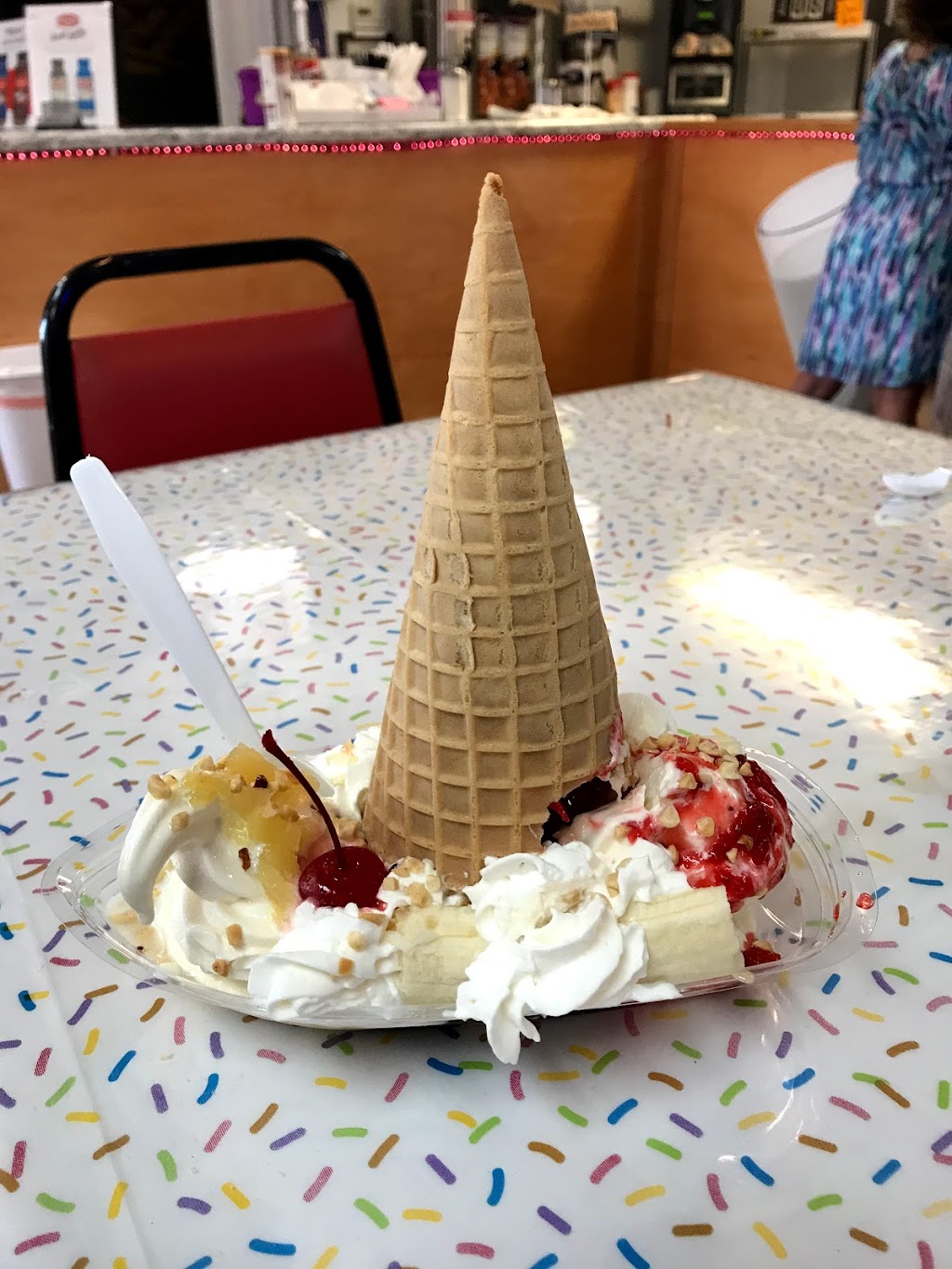 Poppa J’s Donuts LLC | restaurant | 931 NW Main St, Bunkie, LA 71322, United States | 3183461823 OR +1 318-346-1823