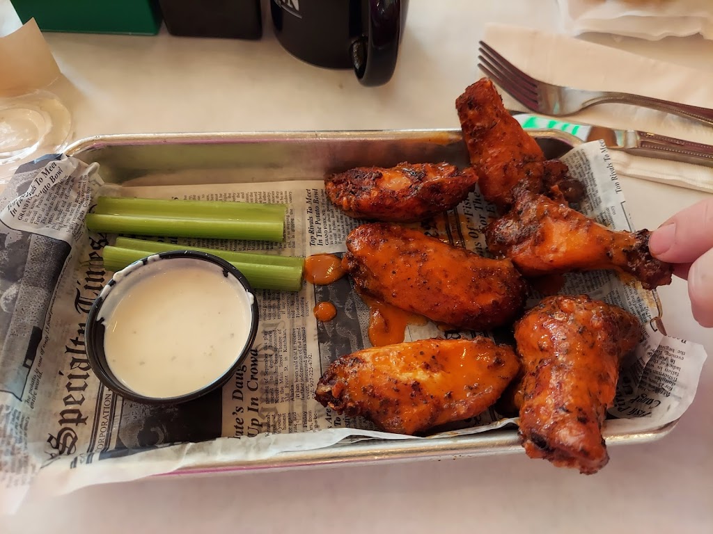 The Inn Gastropub & Smokehouse | restaurant | 8112 M-123, Paradise, MI 49768, USA | 9064923529 OR +1 906-492-3529