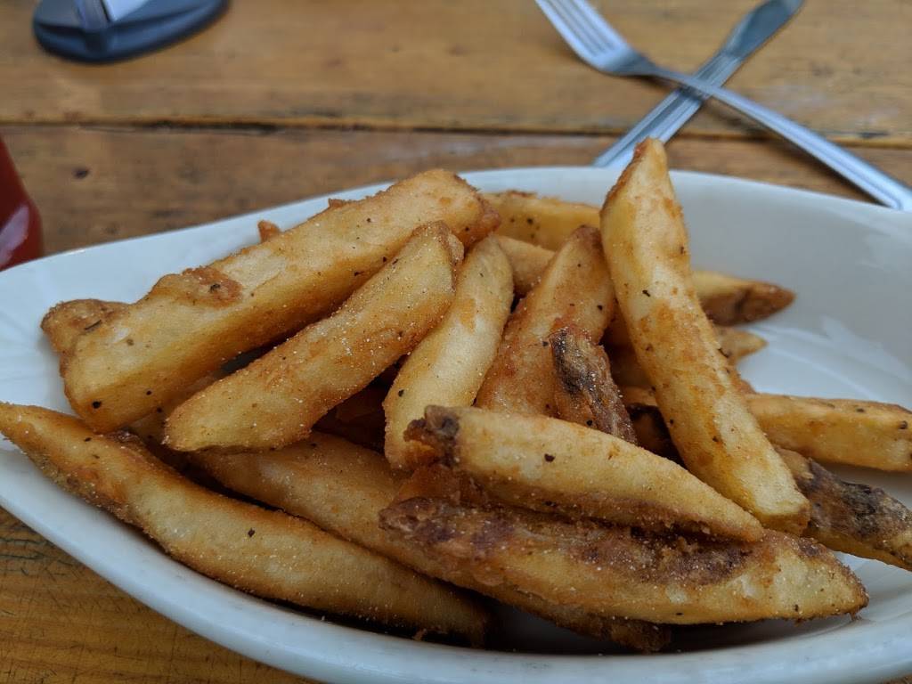 Gritty McDuffs Freeport Brew Pub | restaurant | 187 Lower Main St, Freeport, ME 04032, USA | 2078654321 OR +1 207-865-4321