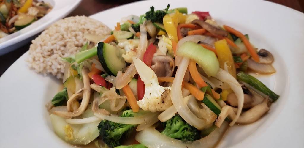 Amitabul | restaurant | 6207 N Milwaukee Ave, Chicago, IL 60646, USA | 7737740276 OR +1 773-774-0276