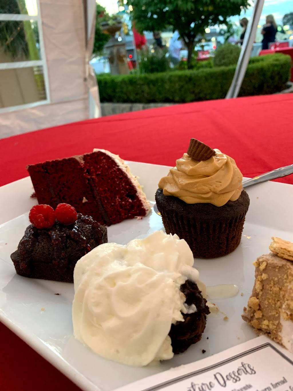 Abbas Italian Steaks and Chops | restaurant | 160-05 Cross Bay Blvd, Queens, NY 11414, USA | 9296663545 OR +1 929-666-3545