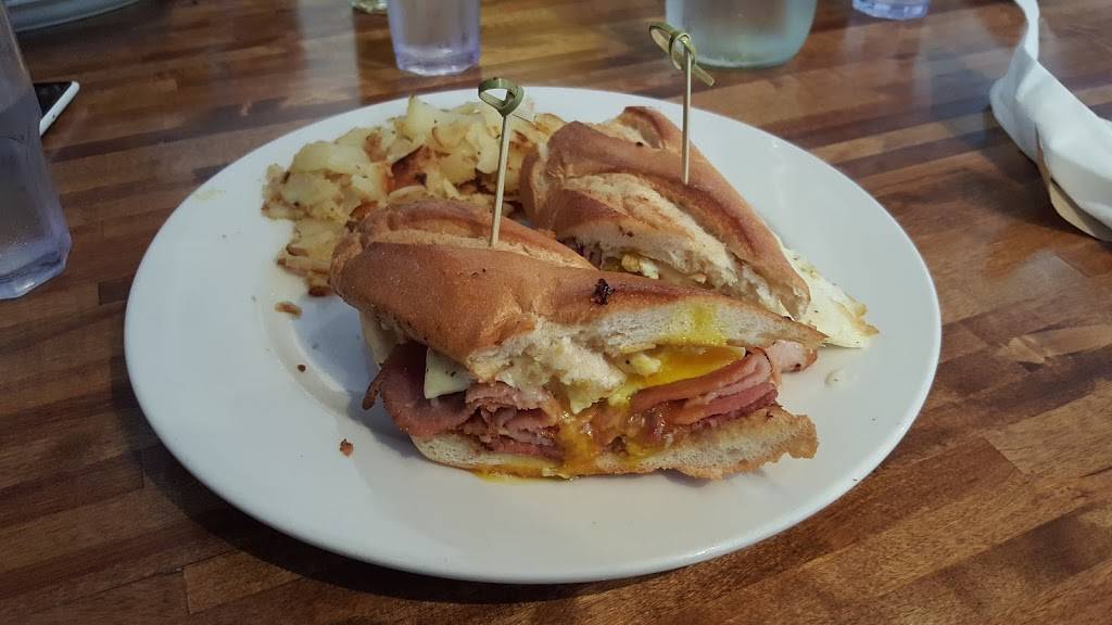 Iron Rooster- Annapolis | restaurant | 12 Market Space, Annapolis, MD 21401, USA | 4109901600 OR +1 410-990-1600